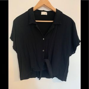 Aritzia Wilfred Free Black Cropped Top Size M